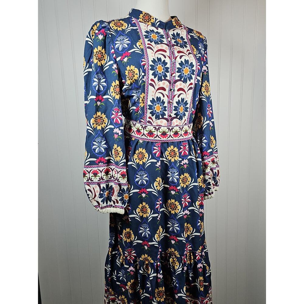 Untuckit Flora Dress Women's Size M EUC Cottage Bohemian Navy‎ Floral